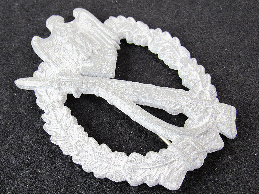 歩兵突撃章 ADOLF SCHOLZE社製 ジンク