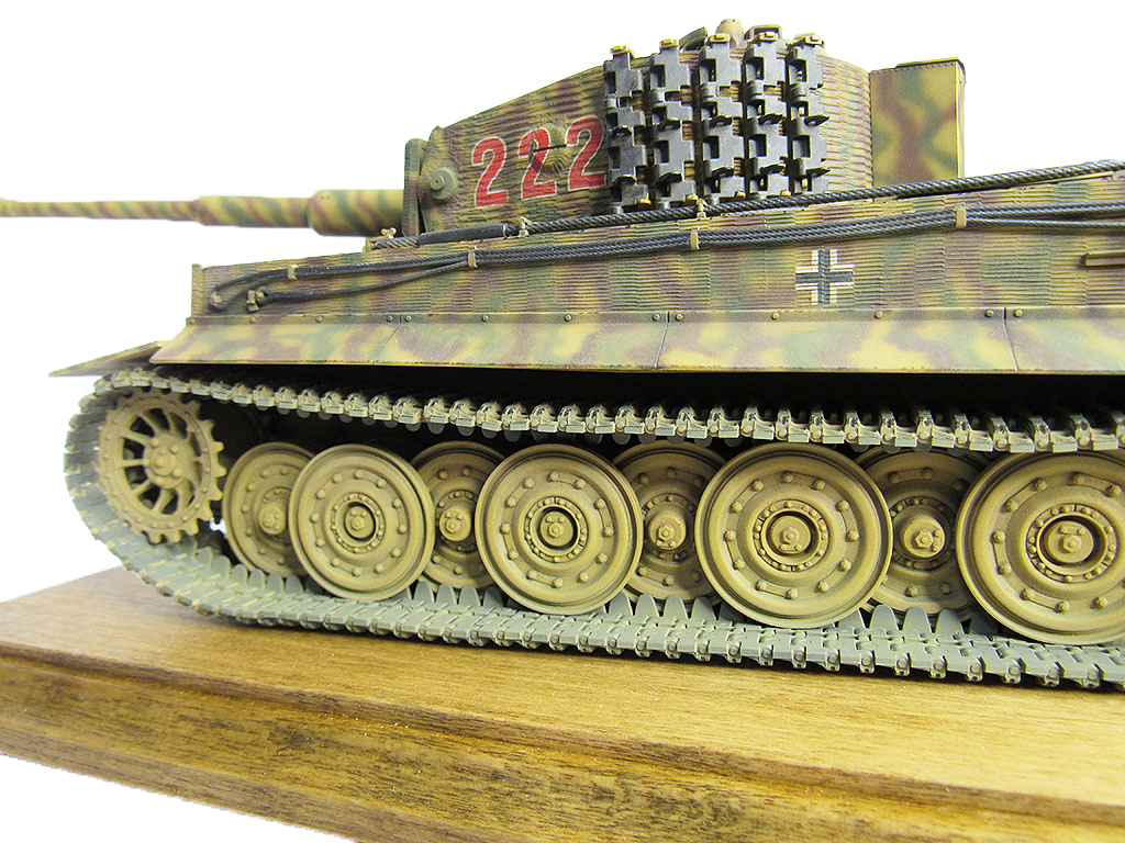 猫の虎　1/16Alpine Wittmann ミサイル艇 1/35 Tiger Ⅰ Late Production No.205 Michael Wittmann #12