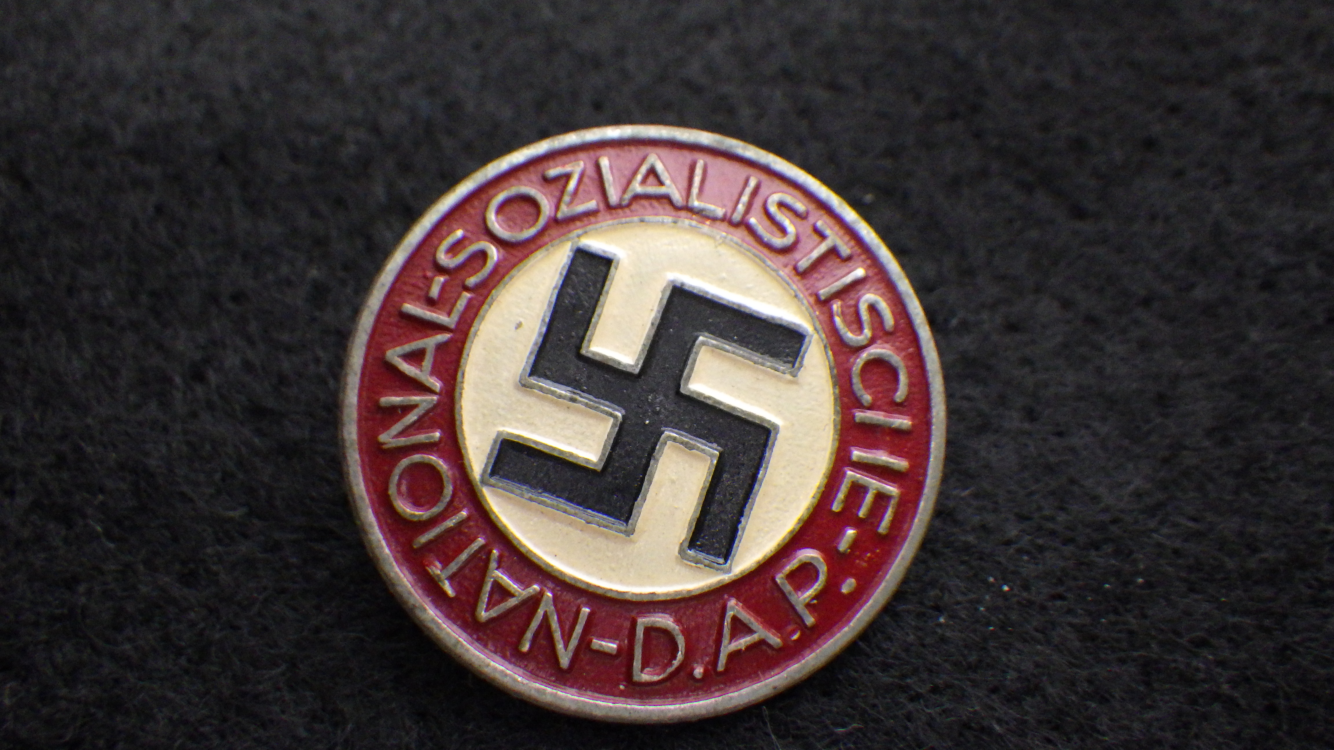 WW2 ドイツ軍 ナチス党員章 実物 RZM M1/101