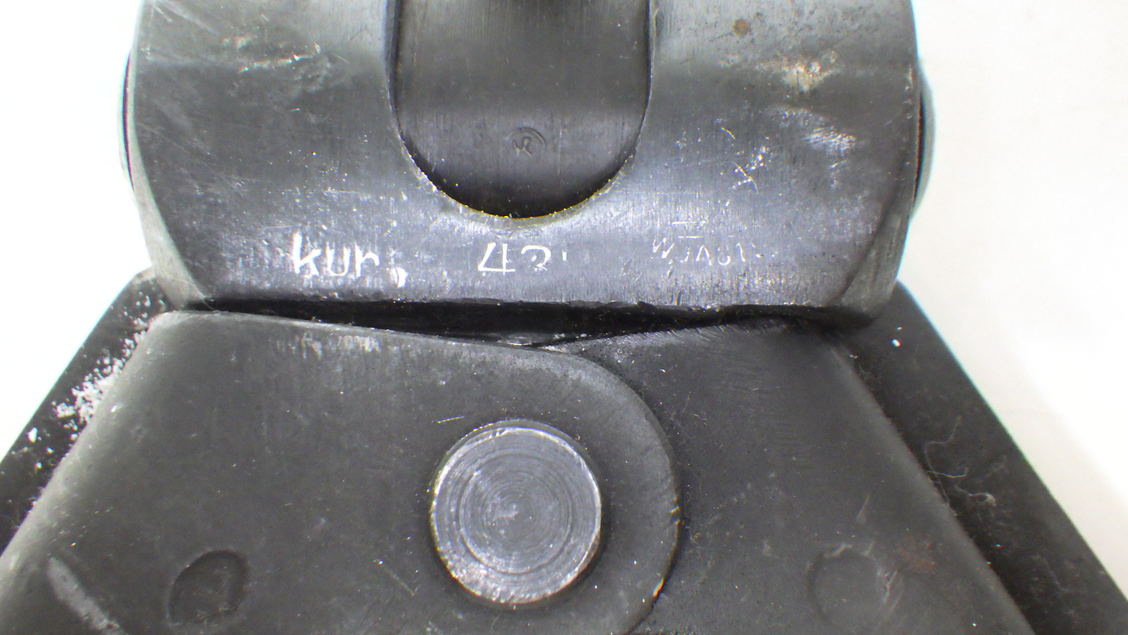 MG42